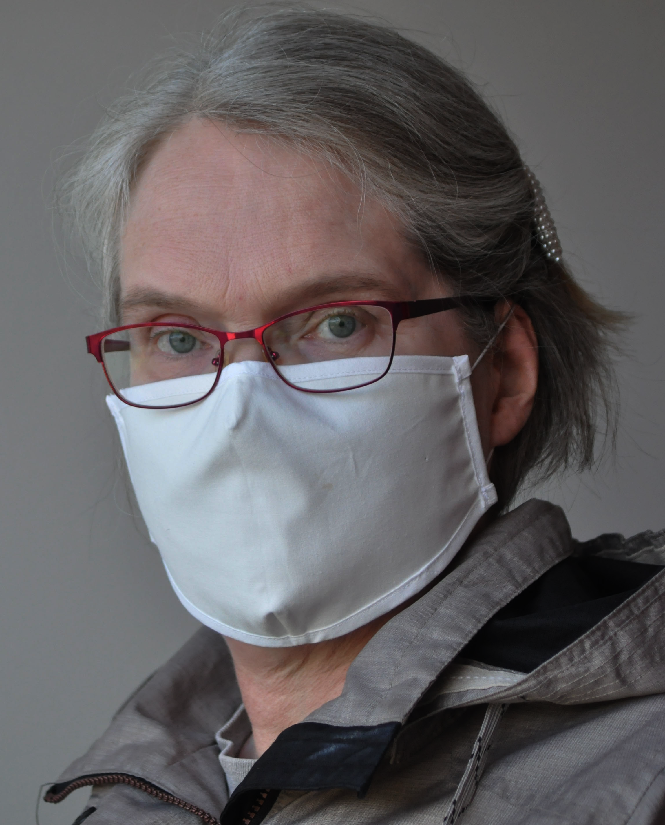Information om skydd mot coronavirusinfektion: ansiktsmasker, mun 